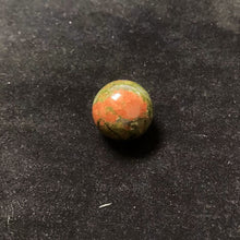 Tigerauge Kristallspitze – Schutz & Mut – Auspicious Jade / About 2 cm
