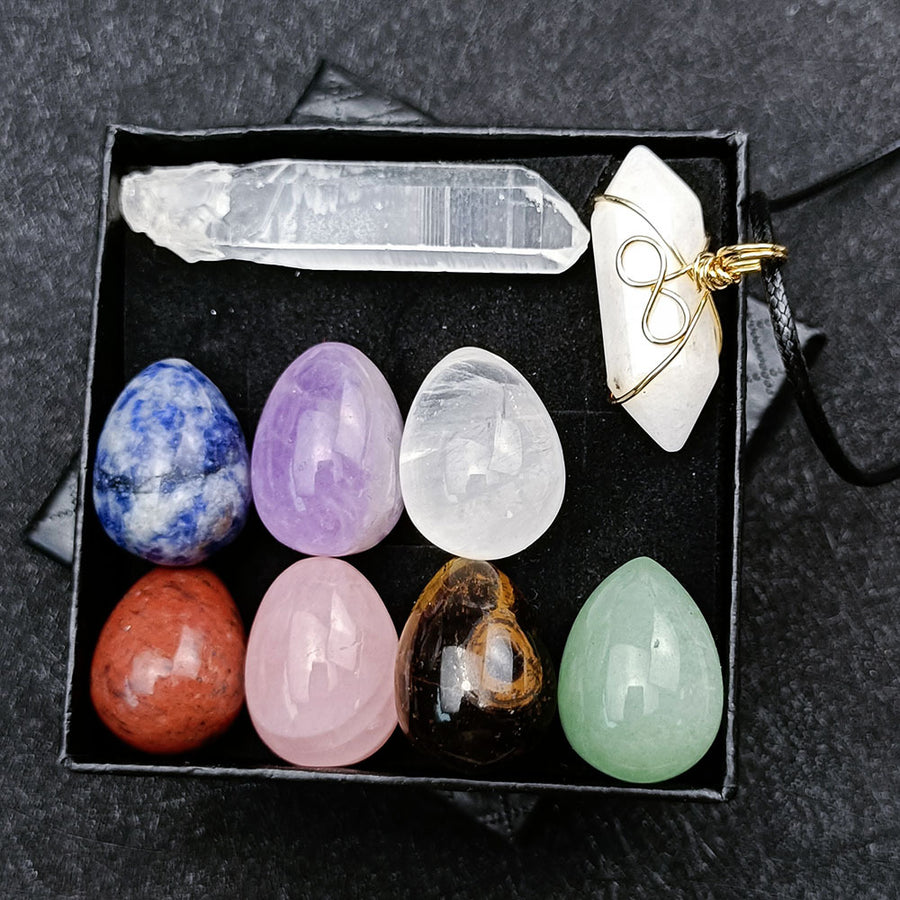 7-Chakra Kristallstück – Glück & Harmonie – Wooden box
