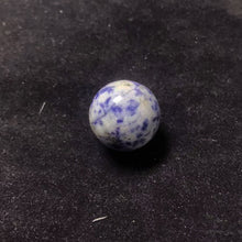 Tigerauge Kristallspitze – Schutz & Mut – Blau San / About 2 cm