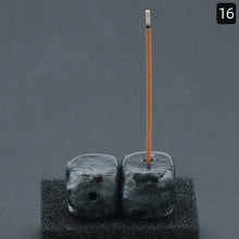 Tigerauge Räucherzubehör – Schutz & Mut – Blau Grain Stone Single