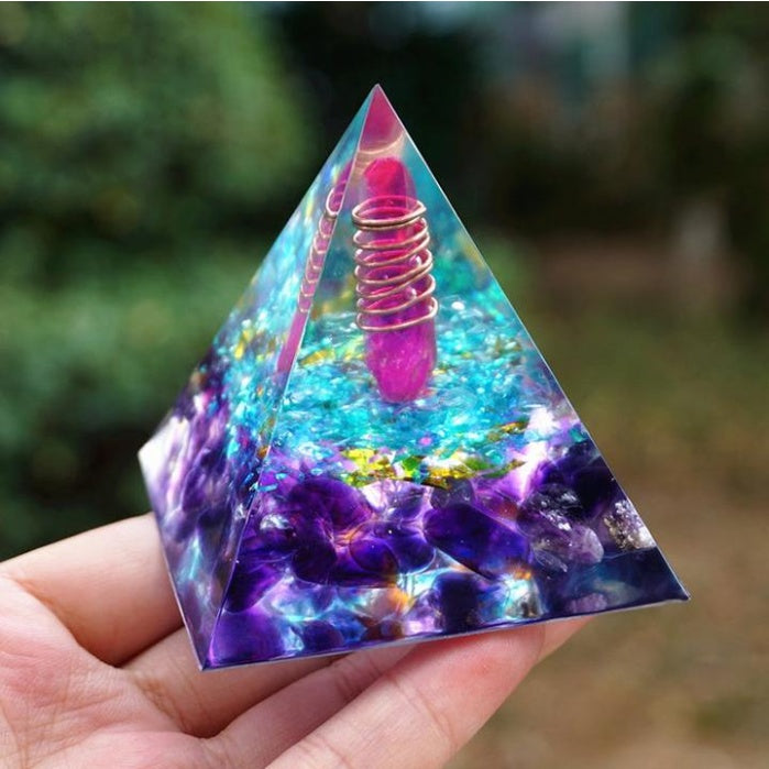 7-Chakra Kristallpyramide – Balance & Energie